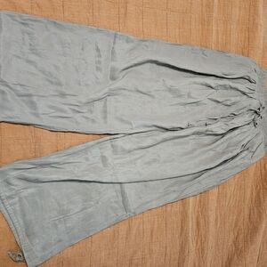 Lightweight pleated woven pants